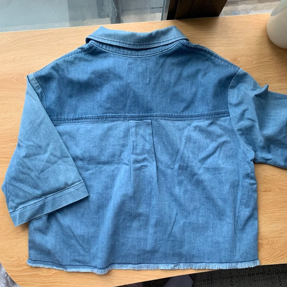 Revolve ei8ht dreams Color Block Crop Button Up - Picture 6 of 6